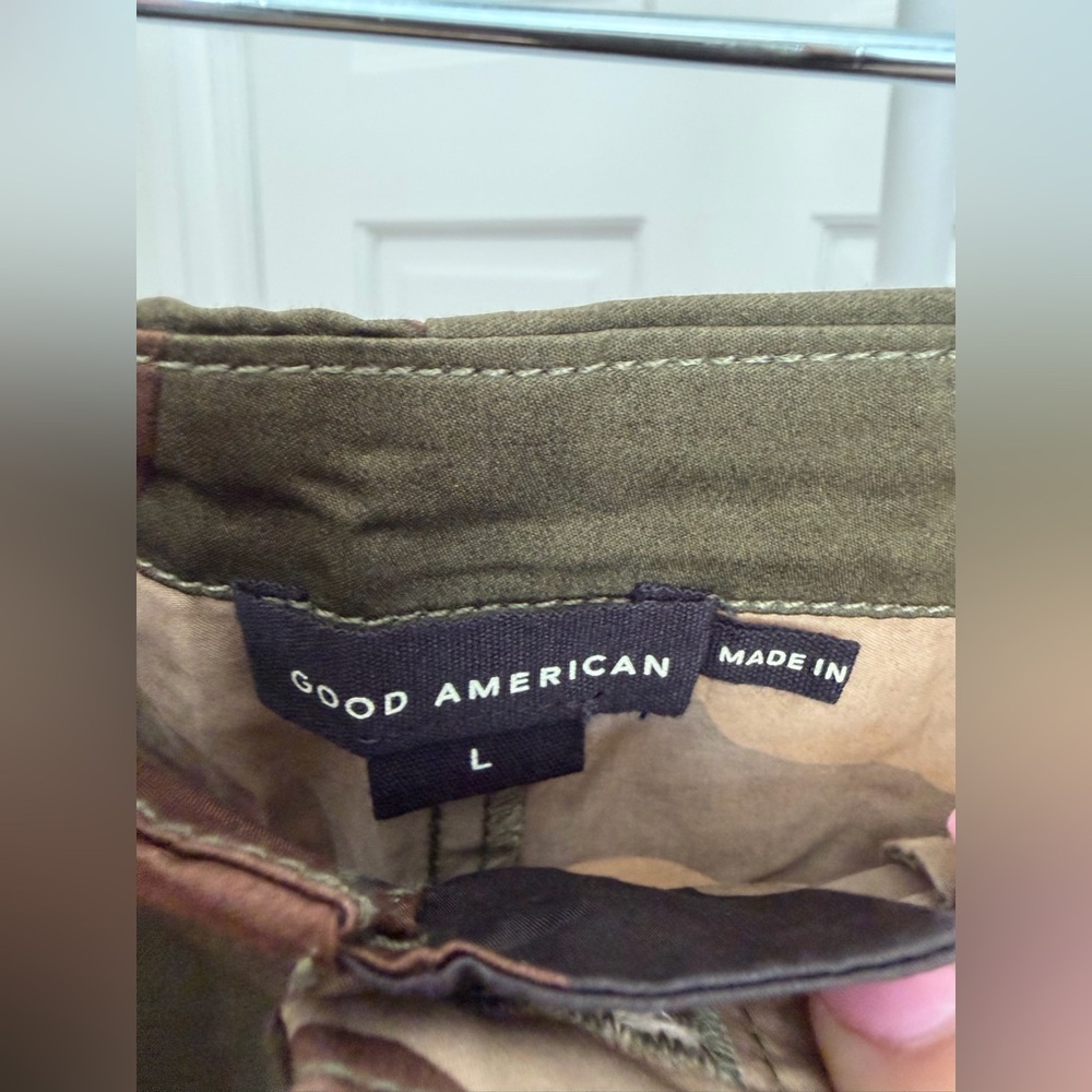 NWT Good American Women's Parachute Green Camo Cargo Pants Size L - Picture 9 of 11